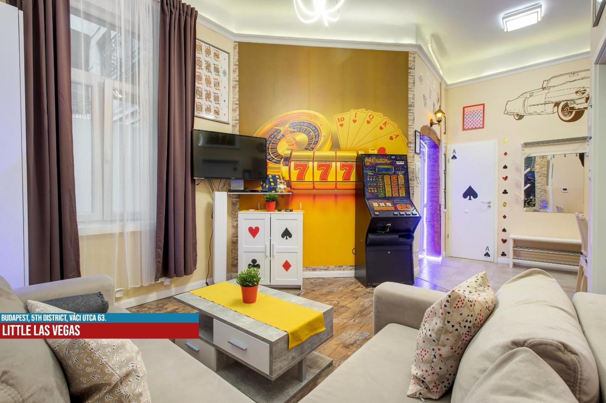Little Americas Main Street Apartments Budapest Exterior photo